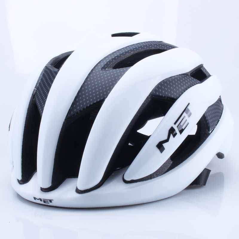 BAE Emirates Ultralight EPS MT - Cycling Gear Uae incelemesi ve fiyatı